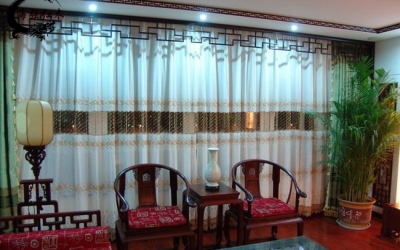 河南新鄉李老板買的紅酸枝皇宮椅效果圖